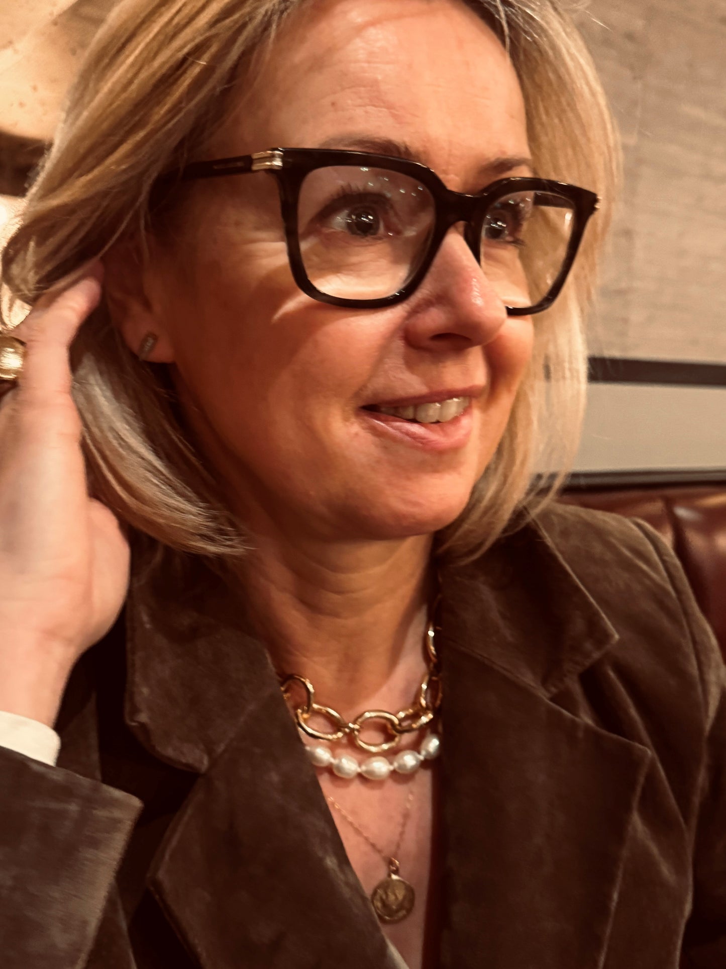 Layering Jewellery: How to Mix Pearls and Gold