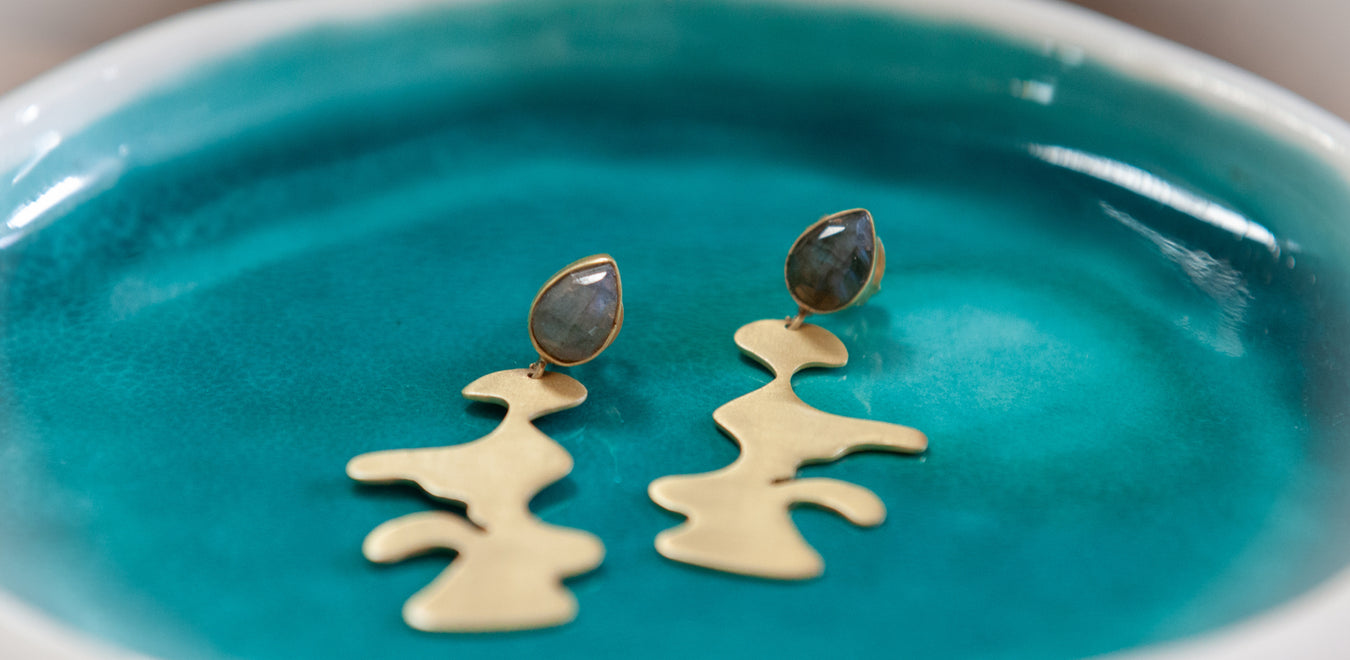 Gifts 50 to 100 pounds, Olivia labradorite and gold drop earring