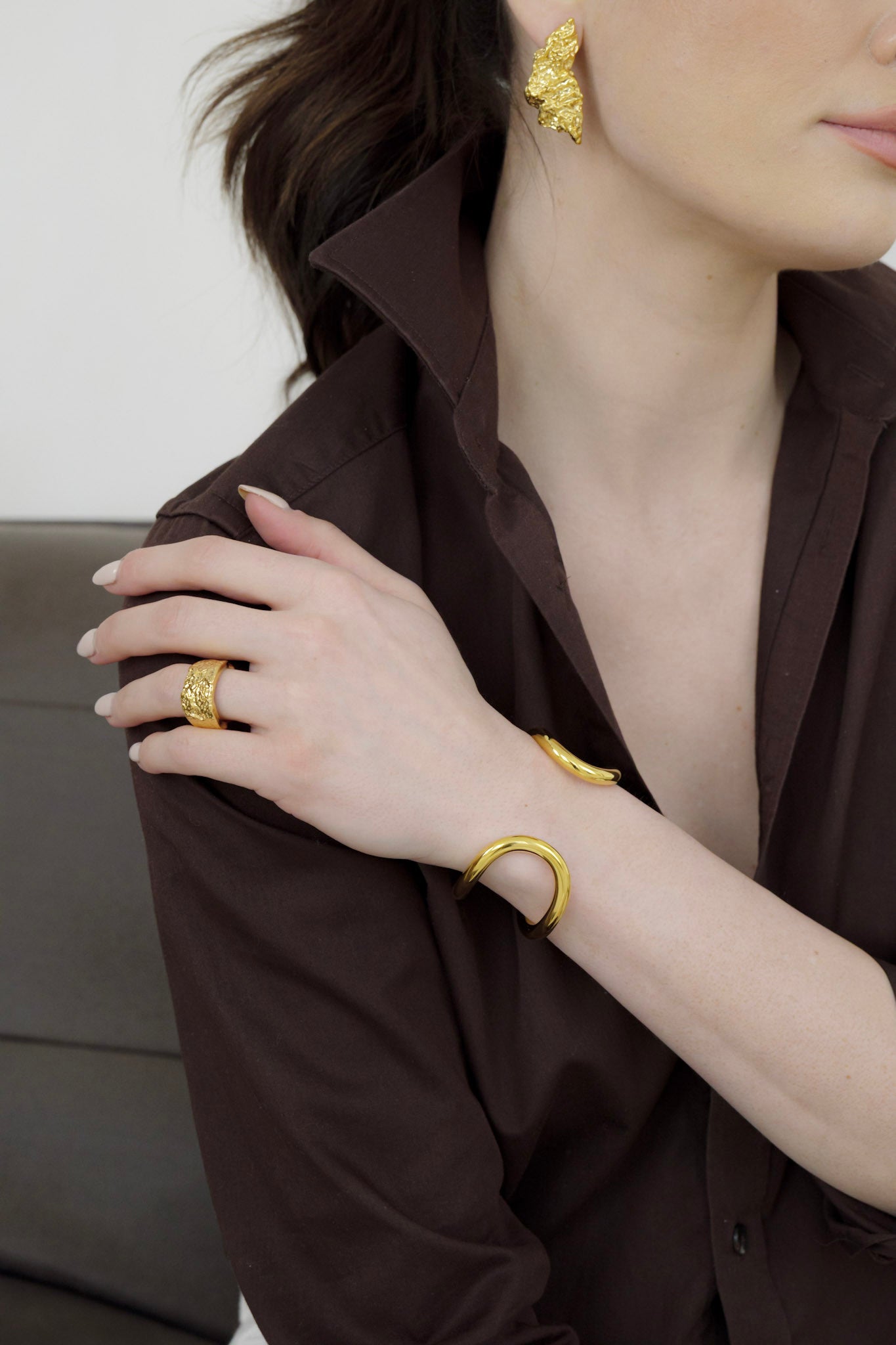 Lea 18crt Gold Textured Ring